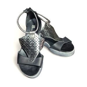 Browns Black & Silver Sandals Size 8 Made in Italy